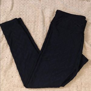 BUNDLE & SAVE! Chevron patterned yoga pants